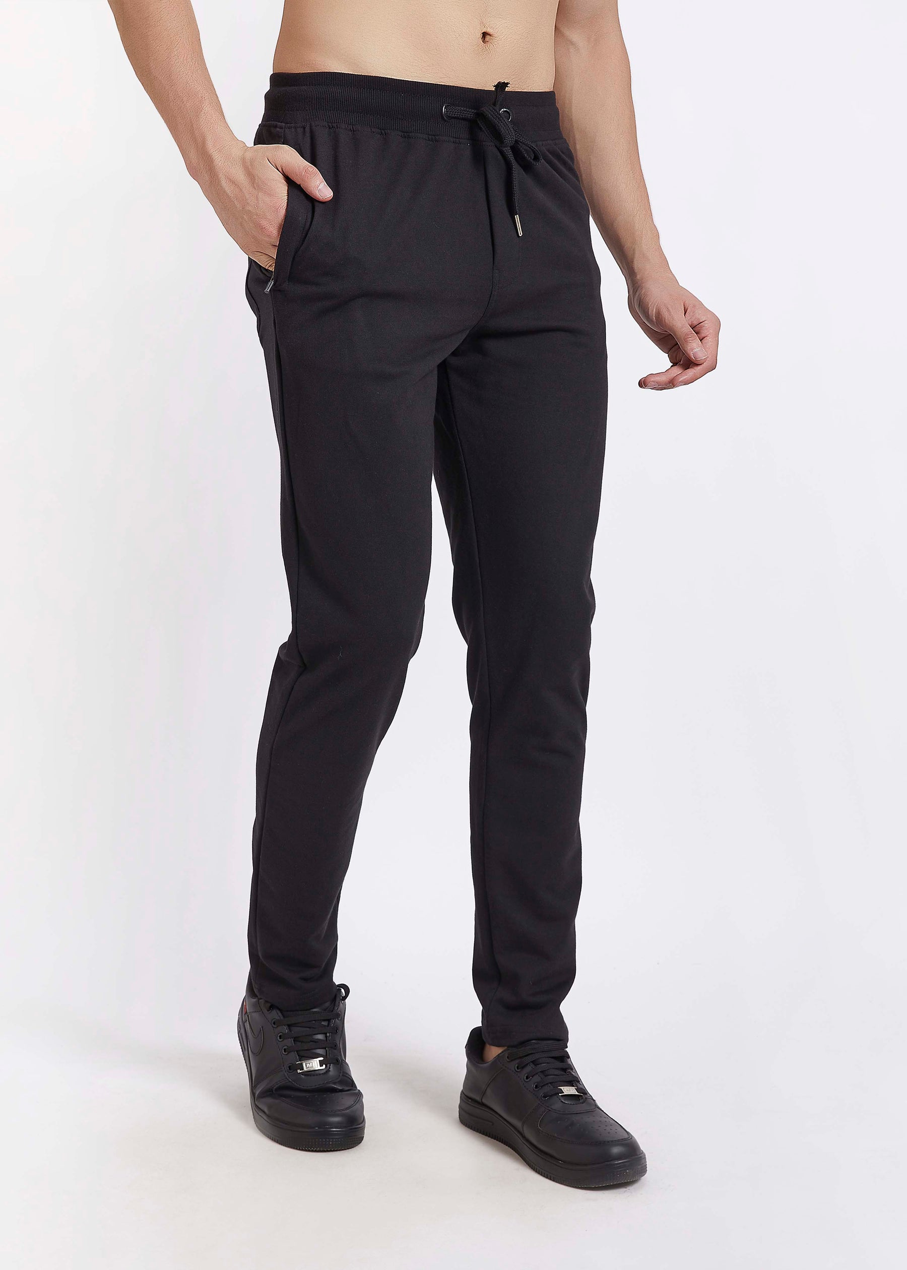 Men Black Slim Fit Casual Track Pant