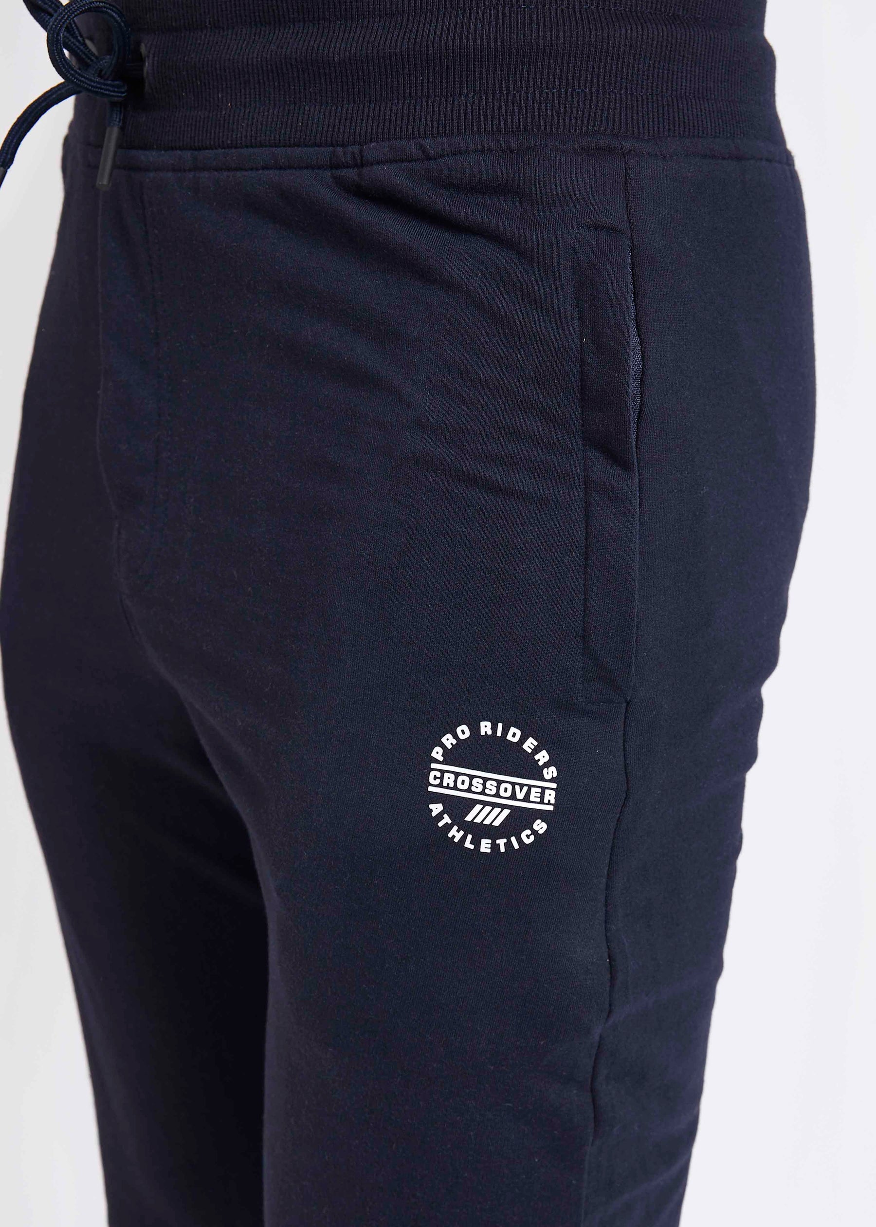 Men Navy Solid Slim Fit Casual Jogger Pant