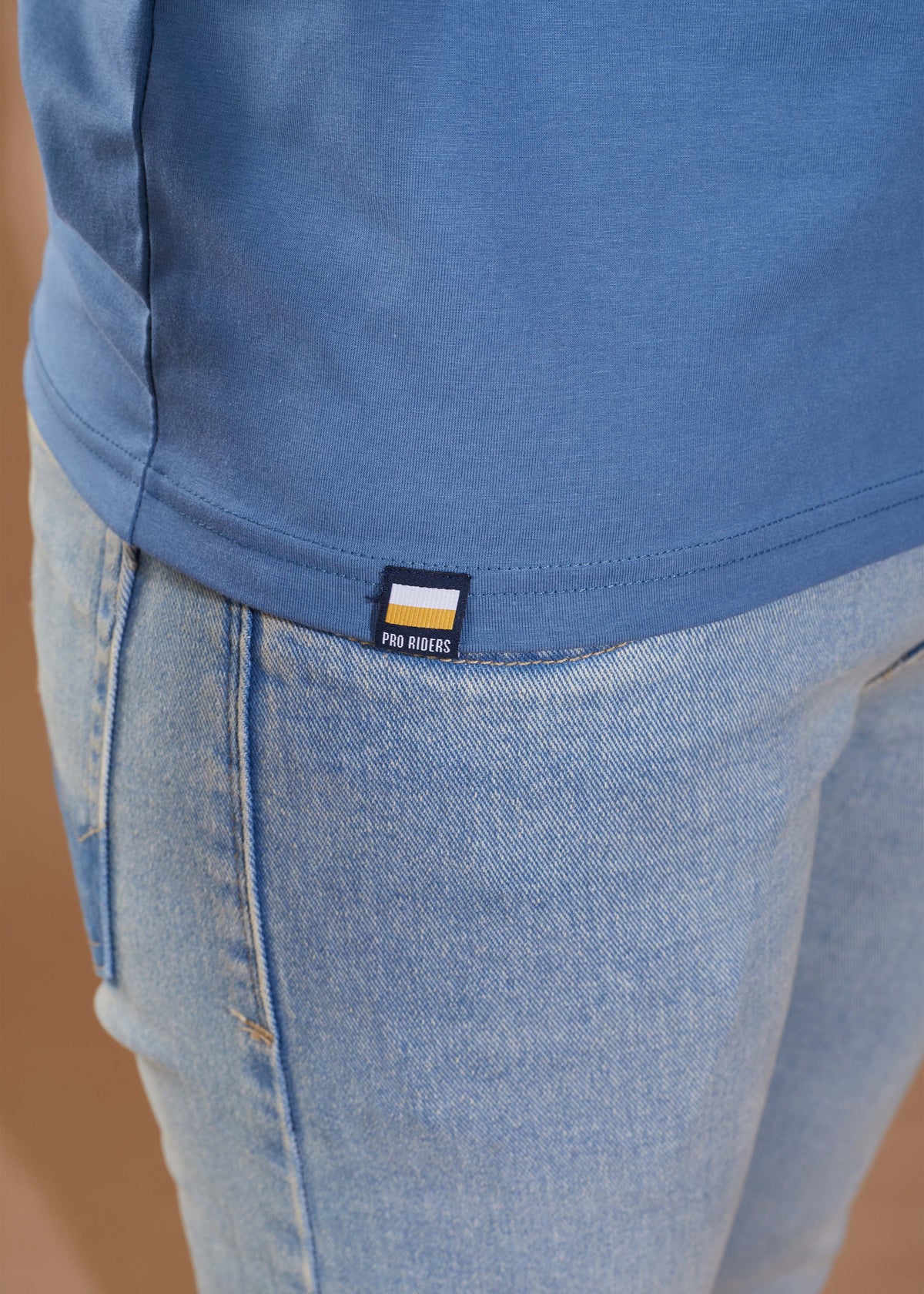 EMBOSSED PLACEMENT T-SHIRT - BLUE