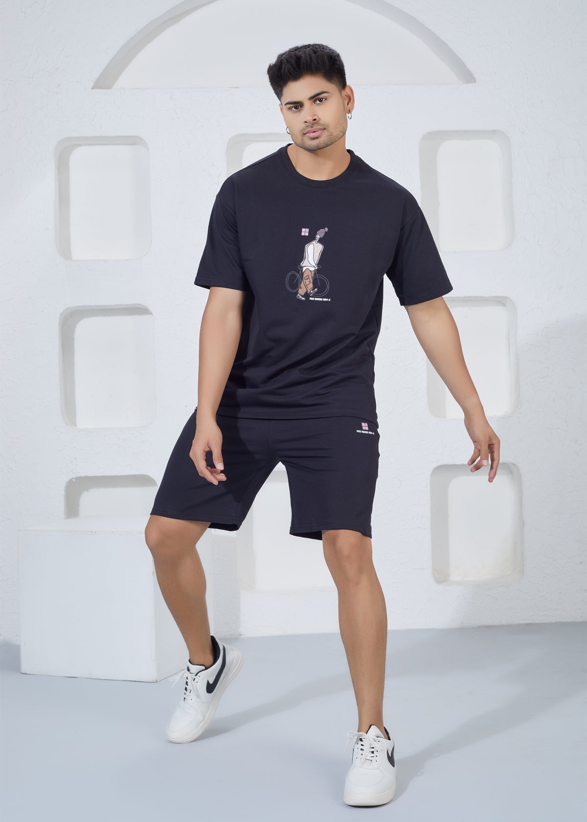 Oversize T-Shirt & Shorts Co-Ord Set - Black