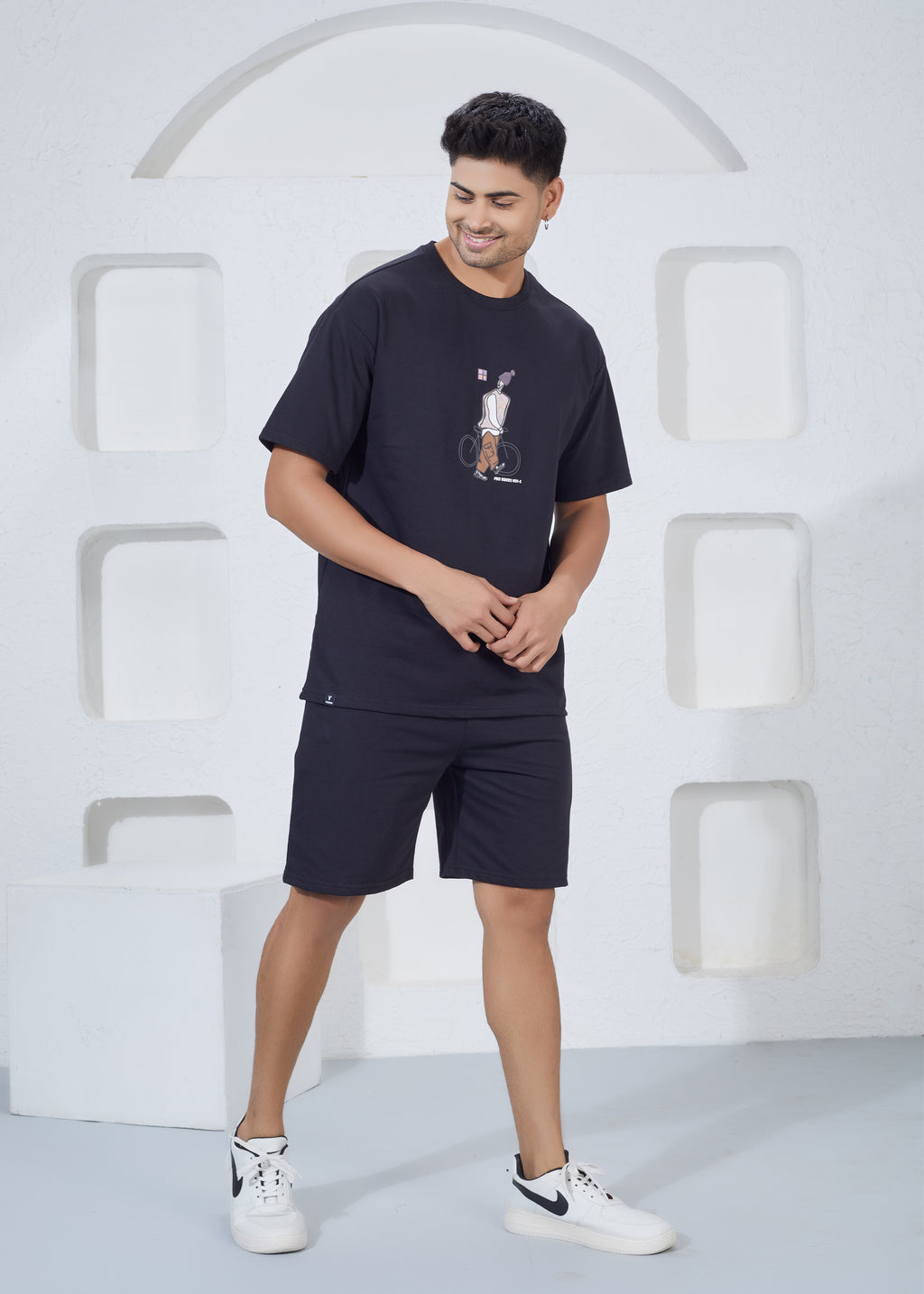 Oversize T-Shirt & Shorts Co-Ord Set - Black