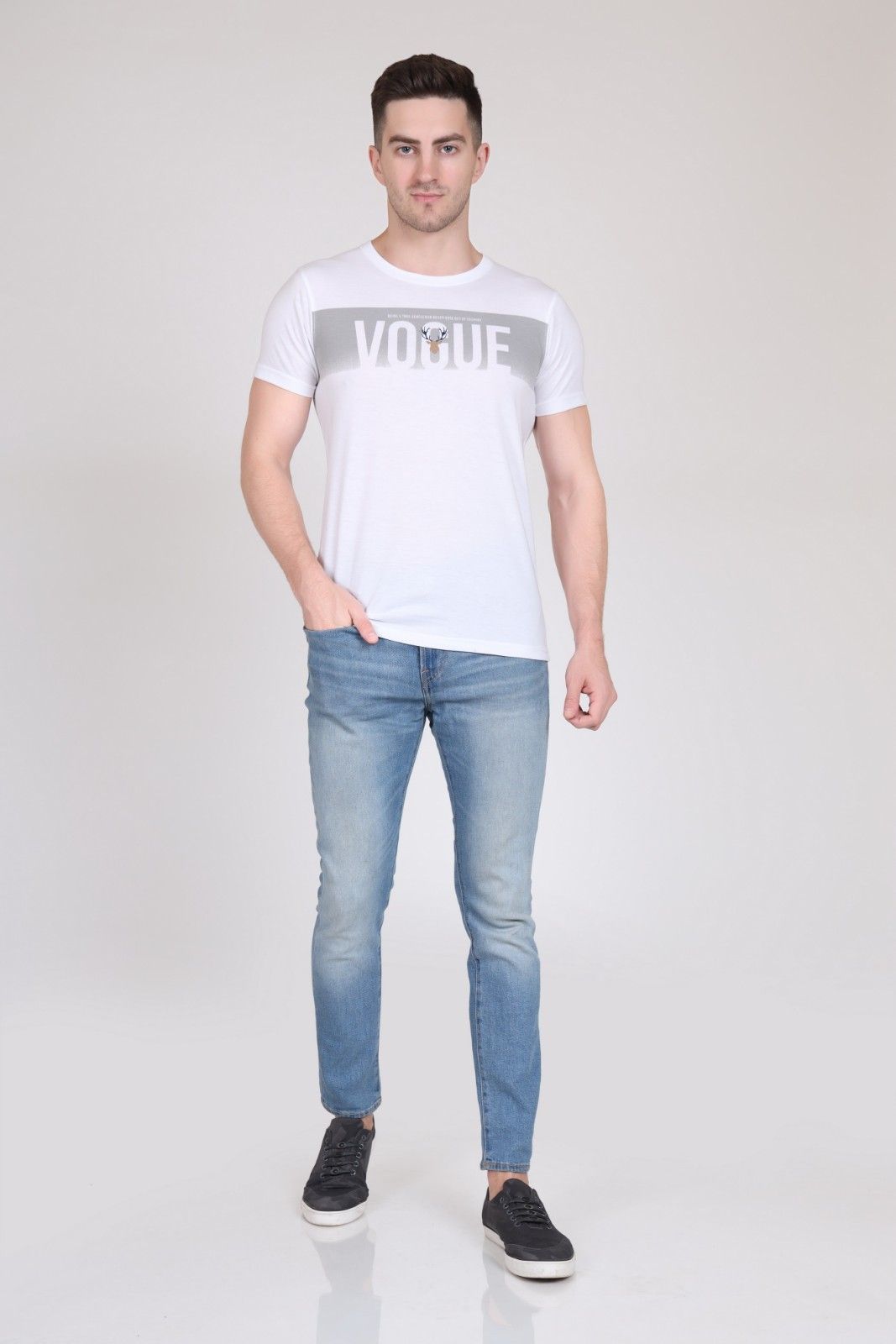 Vogue Cotton Graphic T-Shirt